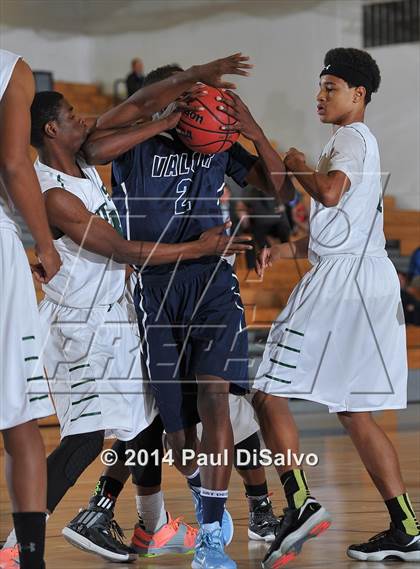 Thumbnail 2 in George Washington vs. Valor Christian (Columbine Classic Tournament) photogallery.