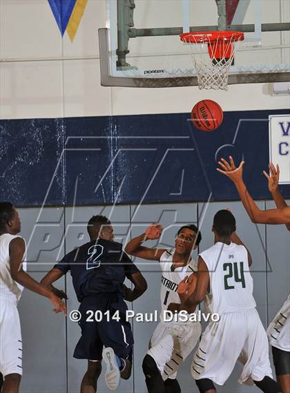 Thumbnail 2 in George Washington vs. Valor Christian (Columbine Classic Tournament) photogallery.