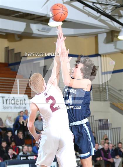 Thumbnail 2 in Pinewood Prep vs Don Bosco Prep (Rotary Roundball Classic) photogallery.