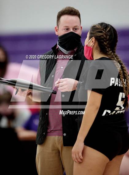 Thumbnail 1 in North Crowley vs Paschal photogallery.