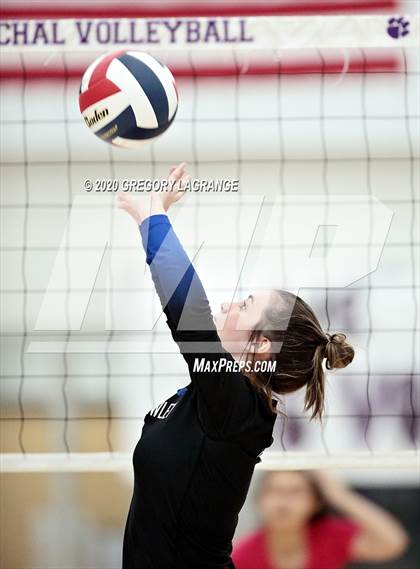 Thumbnail 2 in North Crowley vs Paschal photogallery.