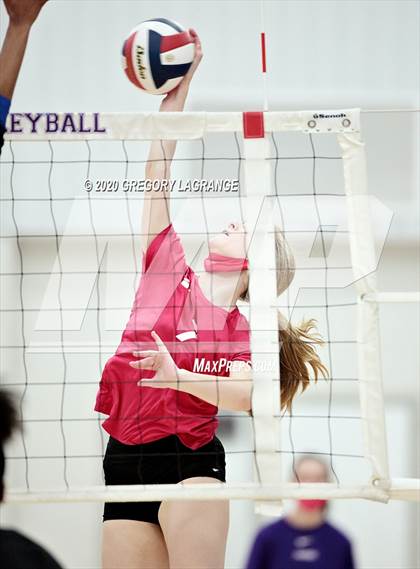 Thumbnail 2 in North Crowley vs Paschal photogallery.