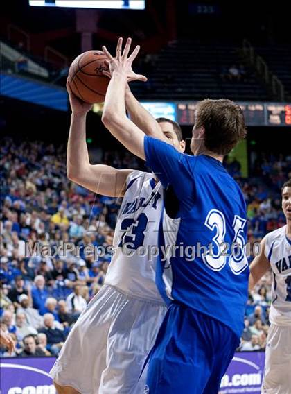 Thumbnail 1 in Mason County vs. Shelby Valley (KHSAA Sweet 16 Semifinal) photogallery.