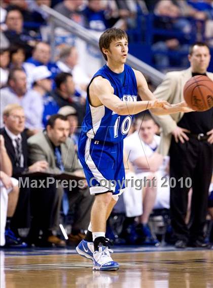 Thumbnail 1 in Mason County vs. Shelby Valley (KHSAA Sweet 16 Semifinal) photogallery.