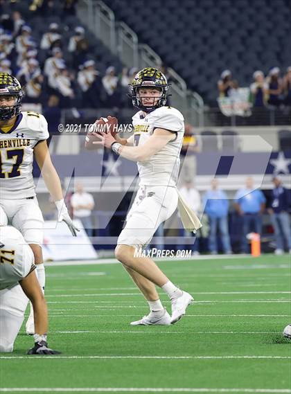 Thumbnail 1 in Stephenville vs. LBJ Austin (UIL Football 4A D1 Finals) photogallery.