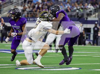 Thumbnail 1 in Stephenville vs. LBJ Austin (UIL Football 4A D1 Finals) photogallery.