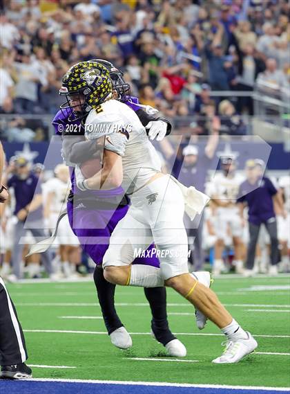 Thumbnail 3 in Stephenville vs. LBJ Austin (UIL Football 4A D1 Finals) photogallery.