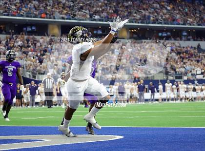 Thumbnail 2 in Stephenville vs. LBJ Austin (UIL Football 4A D1 Finals) photogallery.