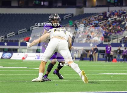 Thumbnail 3 in Stephenville vs. LBJ Austin (UIL Football 4A D1 Finals) photogallery.