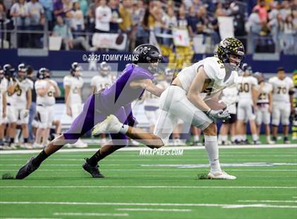 Thumbnail 2 in Stephenville vs. LBJ Austin (UIL Football 4A D1 Finals) photogallery.