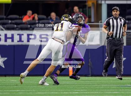 Thumbnail 2 in Stephenville vs. LBJ Austin (UIL Football 4A D1 Finals) photogallery.