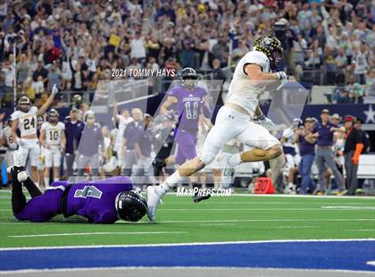 Thumbnail 2 in Stephenville vs. LBJ Austin (UIL Football 4A D1 Finals) photogallery.