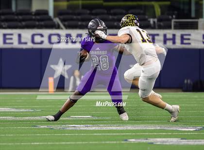 Thumbnail 3 in Stephenville vs. LBJ Austin (UIL Football 4A D1 Finals) photogallery.