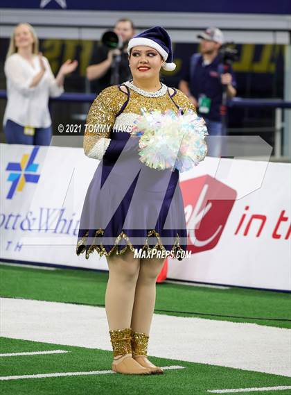 Thumbnail 2 in Stephenville vs. LBJ Austin (UIL Football 4A D1 Finals) photogallery.