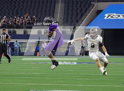 Thumbnail 2 in Stephenville vs. LBJ Austin (UIL Football 4A D1 Finals) photogallery.
