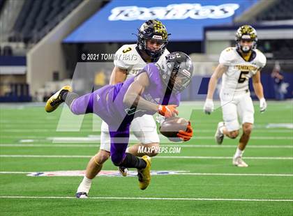 Thumbnail 3 in Stephenville vs. LBJ Austin (UIL Football 4A D1 Finals) photogallery.