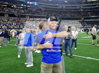 Thumbnail 3 in Stephenville vs. LBJ Austin (UIL Football 4A D1 Finals) photogallery.