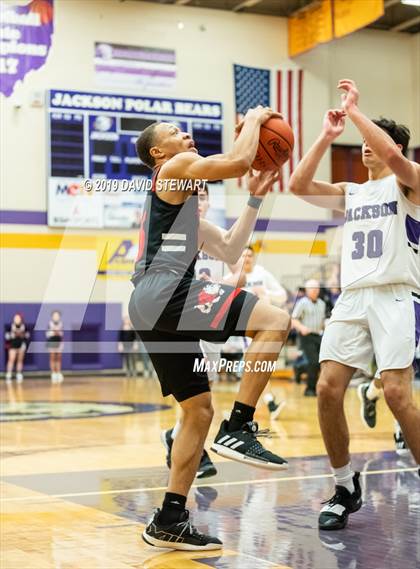 Thumbnail 3 in McKinley vs Jackson (OHSAA Division 1 Sectional Quarterfinal) photogallery.