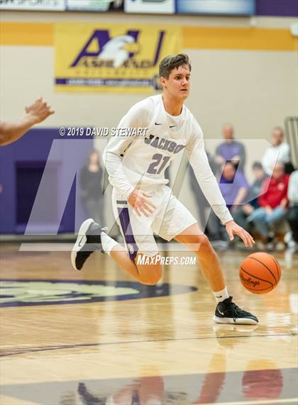 Thumbnail 2 in McKinley vs Jackson (OHSAA Division 1 Sectional Quarterfinal) photogallery.