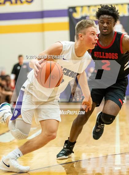 Thumbnail 2 in McKinley vs Jackson (OHSAA Division 1 Sectional Quarterfinal) photogallery.