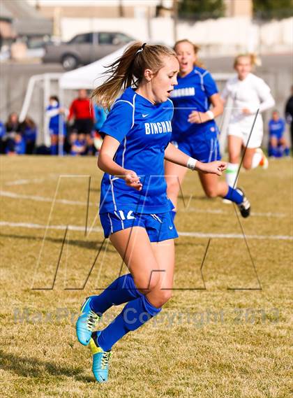 Thumbnail 2 in Bingham vs Hillcrest (UHSAA 5A First Round Playoff) photogallery.