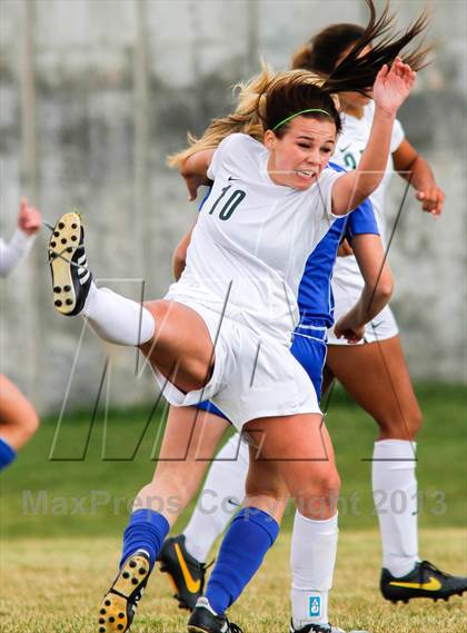 Thumbnail 2 in Bingham vs Hillcrest (UHSAA 5A First Round Playoff) photogallery.