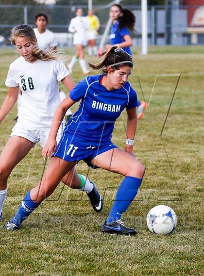 Thumbnail 2 in Bingham vs Hillcrest (UHSAA 5A First Round Playoff) photogallery.