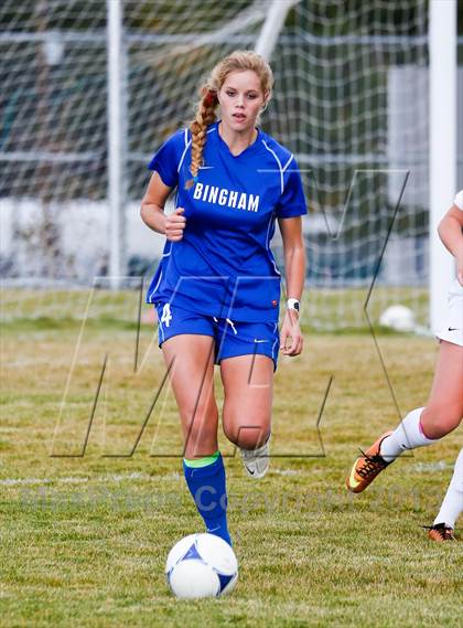 Thumbnail 1 in Bingham vs Hillcrest (UHSAA 5A First Round Playoff) photogallery.