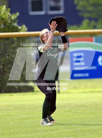 Thumbnail 2 in Ayden - Grifton Softball (Extending the Season) photogallery.