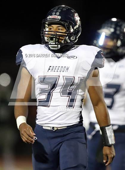 Thumbnail 1 in De La Salle vs. Freedom (CIF NCS Open Division Final) photogallery.