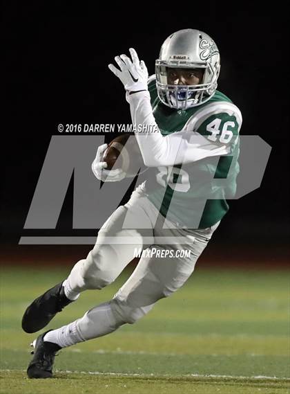 Thumbnail 2 in De La Salle vs. Freedom (CIF NCS Open Division Final) photogallery.