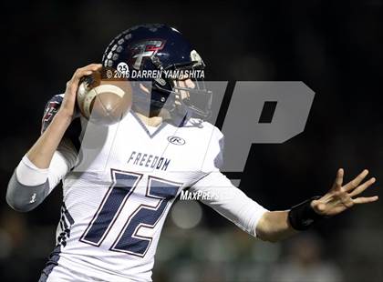 Thumbnail 2 in De La Salle vs. Freedom (CIF NCS Open Division Final) photogallery.