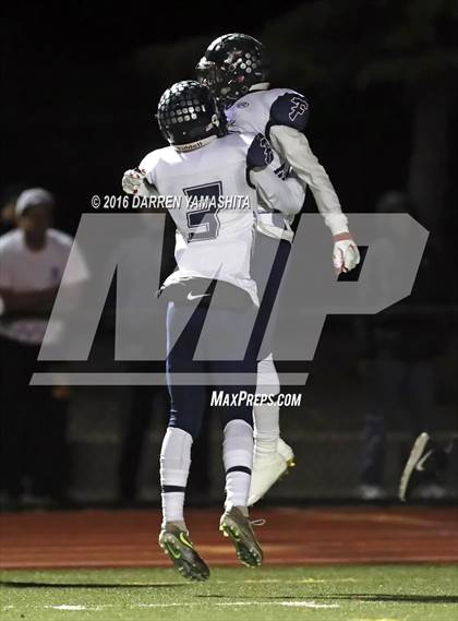 Thumbnail 1 in De La Salle vs. Freedom (CIF NCS Open Division Final) photogallery.