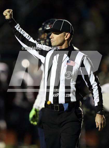 Thumbnail 1 in De La Salle vs. Freedom (CIF NCS Open Division Final) photogallery.
