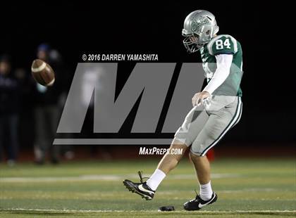 Thumbnail 3 in De La Salle vs. Freedom (CIF NCS Open Division Final) photogallery.