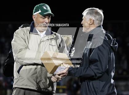 Thumbnail 1 in De La Salle vs. Freedom (CIF NCS Open Division Final) photogallery.