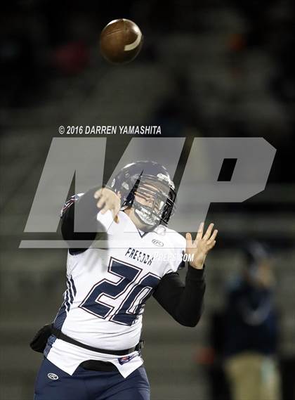 Thumbnail 1 in De La Salle vs. Freedom (CIF NCS Open Division Final) photogallery.