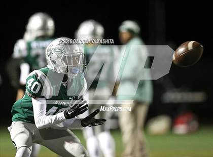 Thumbnail 1 in De La Salle vs. Freedom (CIF NCS Open Division Final) photogallery.
