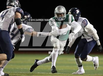 Thumbnail 3 in De La Salle vs. Freedom (CIF NCS Open Division Final) photogallery.