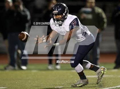 Thumbnail 2 in De La Salle vs. Freedom (CIF NCS Open Division Final) photogallery.