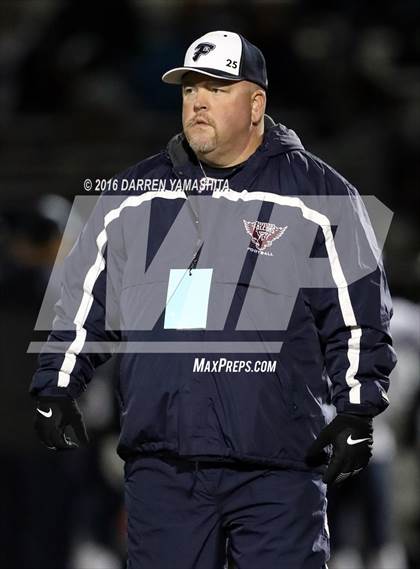 Thumbnail 2 in De La Salle vs. Freedom (CIF NCS Open Division Final) photogallery.