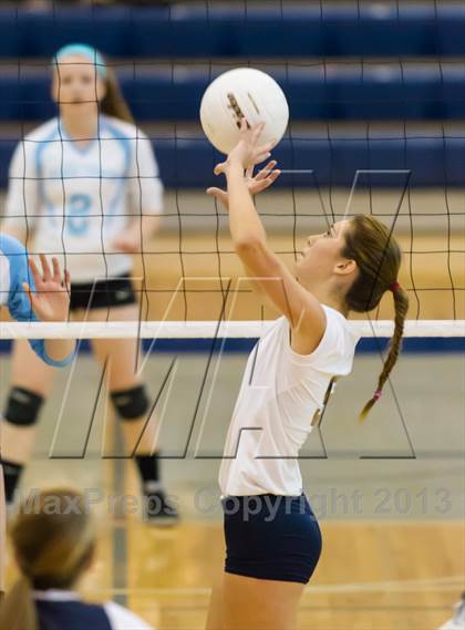 Thumbnail 3 in Yorktown @ Washington-Lee photogallery.