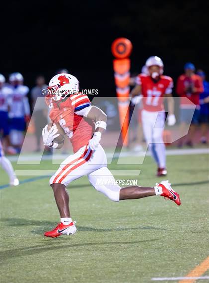 Thumbnail 3 in DeMatha vs Archbishop Spalding (The Cavalier Kickoff Classic) photogallery.