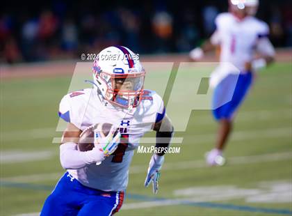Thumbnail 3 in DeMatha vs Archbishop Spalding (The Cavalier Kickoff Classic) photogallery.