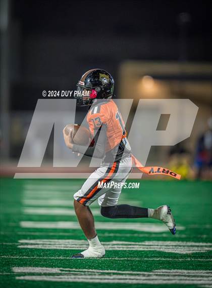 Thumbnail 3 in El Rancho @ Los Amigos (CIF SS D11 Quarterfinals) photogallery.