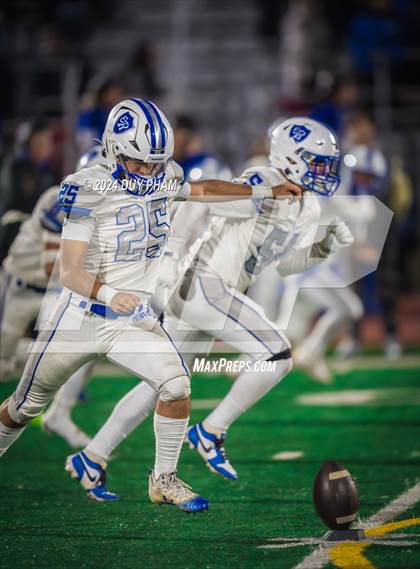 Thumbnail 3 in El Rancho @ Los Amigos (CIF SS D11 Quarterfinals) photogallery.
