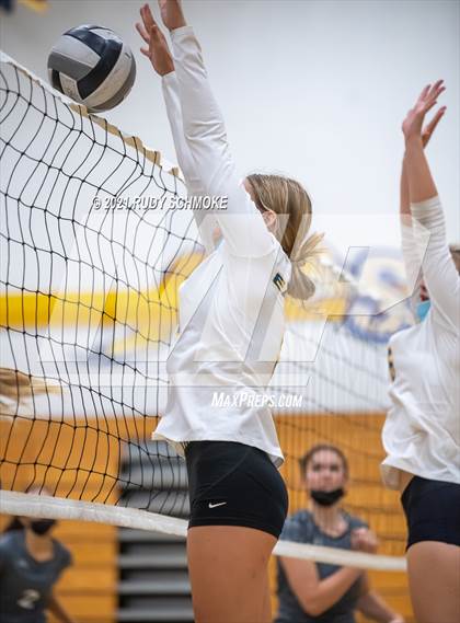 Thumbnail 3 in Poway @ San Pasqual photogallery.