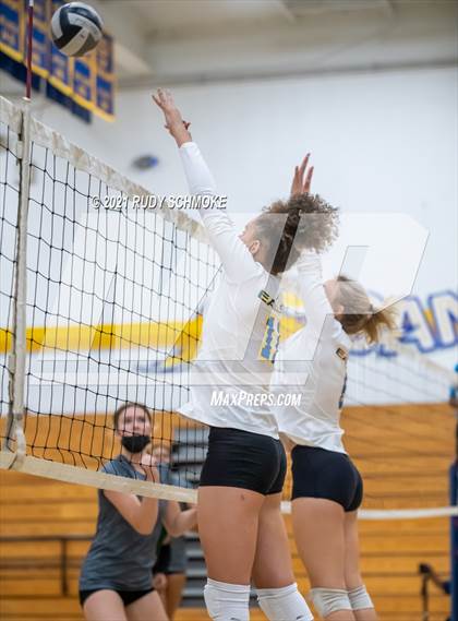 Thumbnail 2 in Poway @ San Pasqual photogallery.