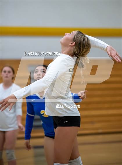 Thumbnail 3 in Poway @ San Pasqual photogallery.