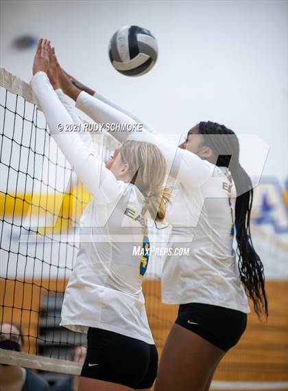 Thumbnail 1 in Poway @ San Pasqual photogallery.